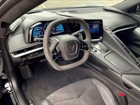 Used 2024 Chevrolet Corvette Stingray Premium Conv w/ Z51 Performance Package image 16