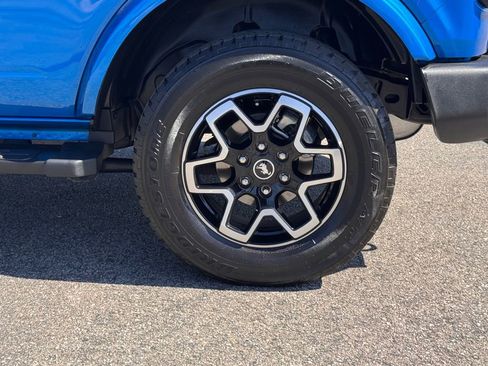 Used 2023 Ford Bronco Outer Banks image 14