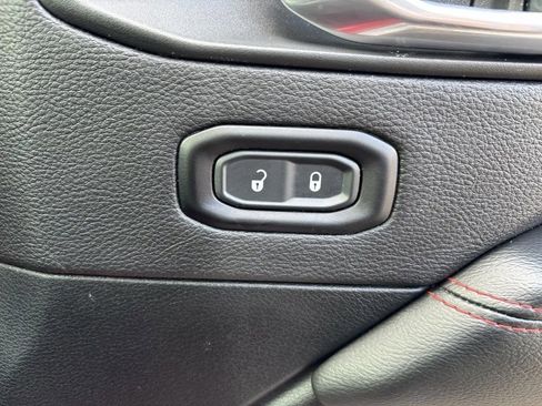 Used 2020 Jeep Wrangler Unlimited Rubicon w/ Dual Top Group image 30