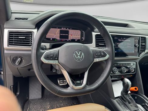 Used 2023 Volkswagen Atlas Cross Sport SEL R-Line AWD/4WD image 14