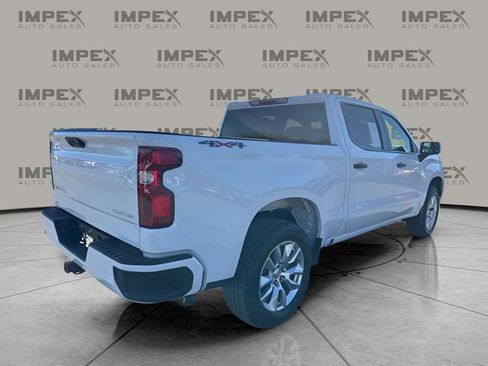 Used 2025 Chevrolet Silverado 1500 Custom image 5
