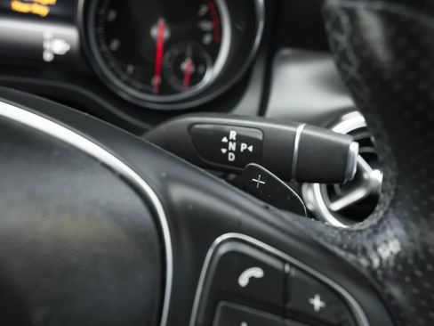 Used 2019 Mercedes-Benz GLA 250 image 17