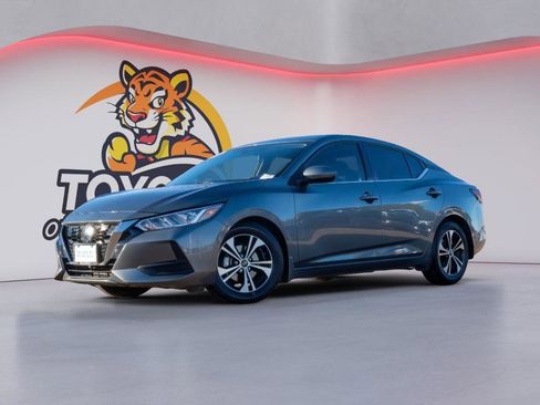Used 2022 Nissan Sentra SV image 1
