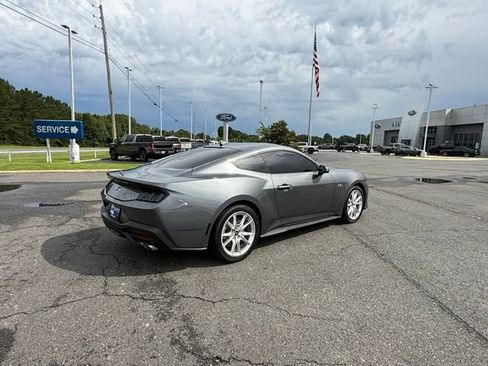 Used 2025 Ford Mustang GT Premium RWD image 6