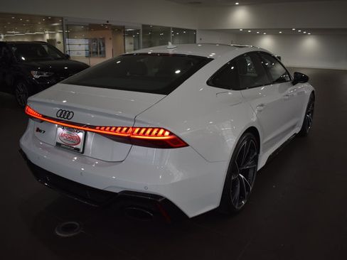 Used 2022 Audi RS 7 Sportback AWD/4WD image 7