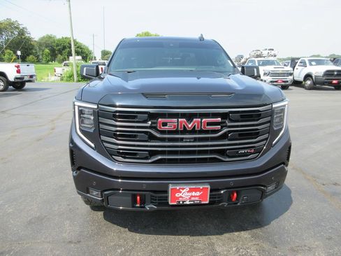 Certified 2026 GMC Sierra 1500 AT4 w/ AT4 Premium Package AWD/4WD image 13