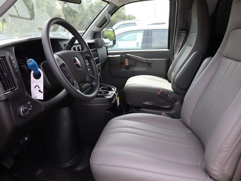 New 2025 GMC Savana 2500 w/ Driver Convenience Package image 14