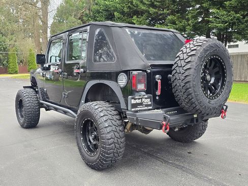 Used 2012 Jeep Wrangler Unlimited Sport w/ Connectivity Group image 4