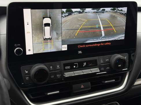 Certified 2024 Toyota Grand Highlander AWD image 18