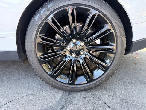 Used 2020 Land Rover Range Rover image 29