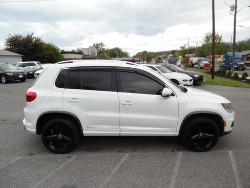 Used 2016 Volkswagen Tiguan R-Line image 7