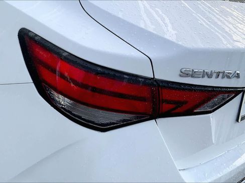 Used 2022 Nissan Sentra SV FWD image 27