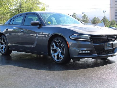 Used 2016 Dodge Charger R/T RWD image 1