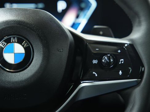 Used 2026 BMW 530i xDrive w/ Premium Package image 37