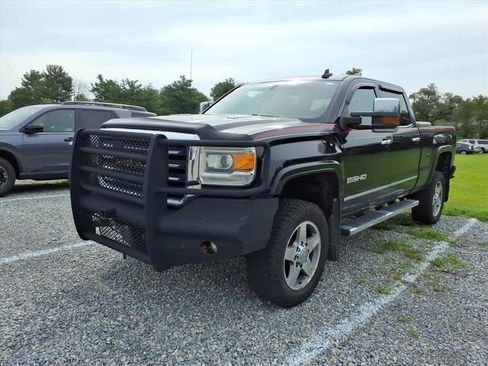 Used 2016 GMC Sierra 2500 SLT w/ All-Terrain HD Package AWD/4WD image 2
