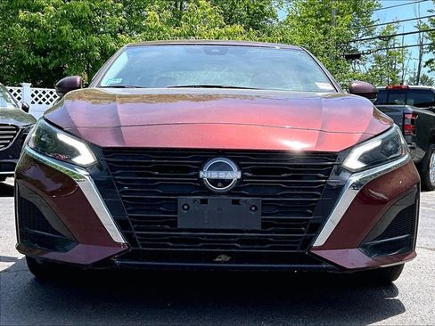 Used 2023 Nissan Altima 2.5 SL AWD/4WD image 2