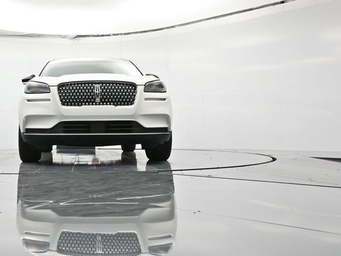 Used 2022 Lincoln Corsair FWD w/ Premium Package image 48