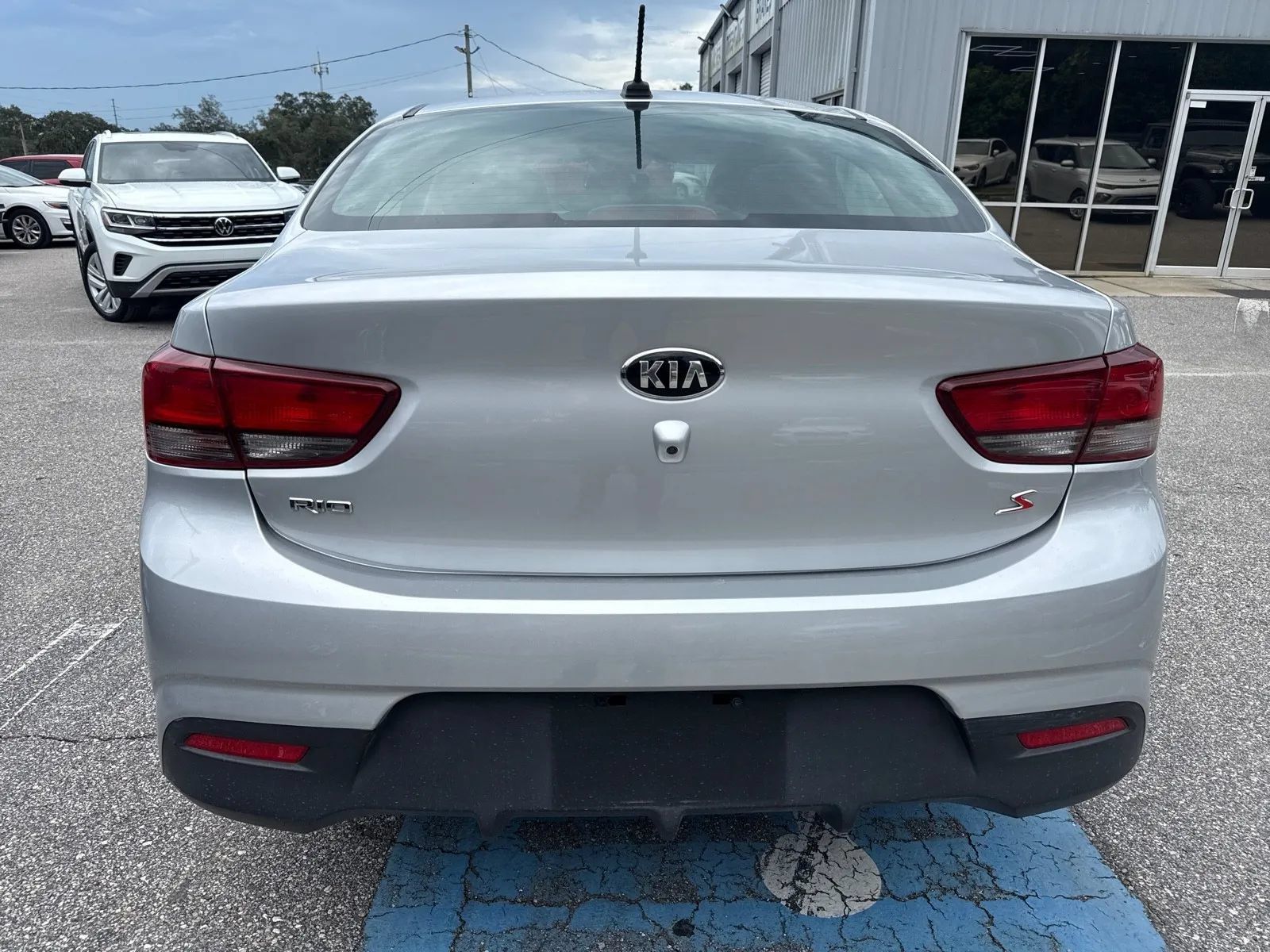 Used 2020 Kia Rio S FWD image 9