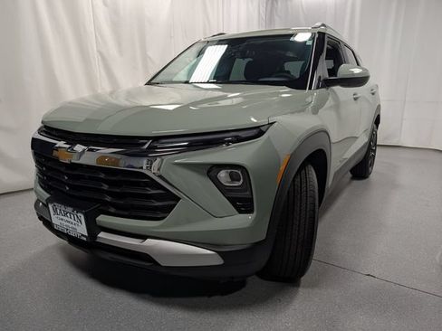 New 2026 Chevrolet TrailBlazer LT w/ LT Cold Weather Package FWD image 7