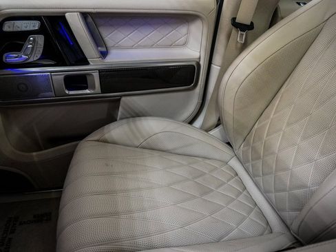 Used 2023 Mercedes-Benz G 550 image 32