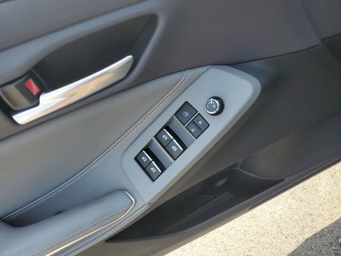 Used 2021 Toyota Avalon XLE w/ Moonroof Package FWD image 20