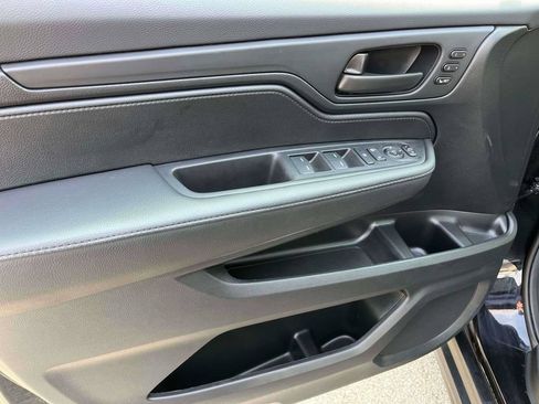 Used 2025 Honda Odyssey EX-L image 13