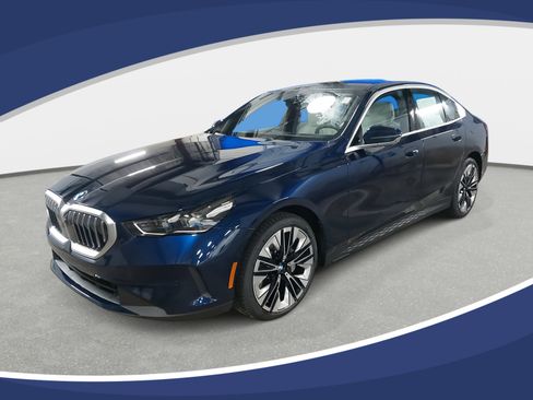 New 2026 BMW 530i w/ Premium Package image 1