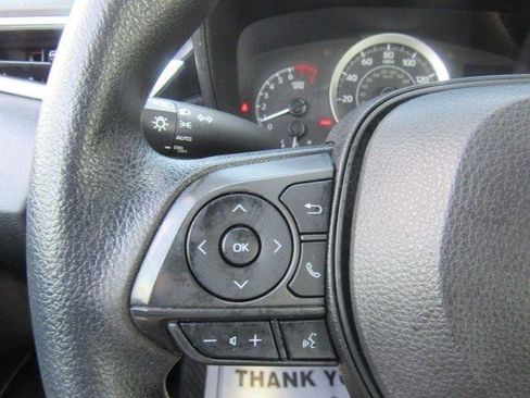 Used 2022 Toyota Corolla LE FWD image 23