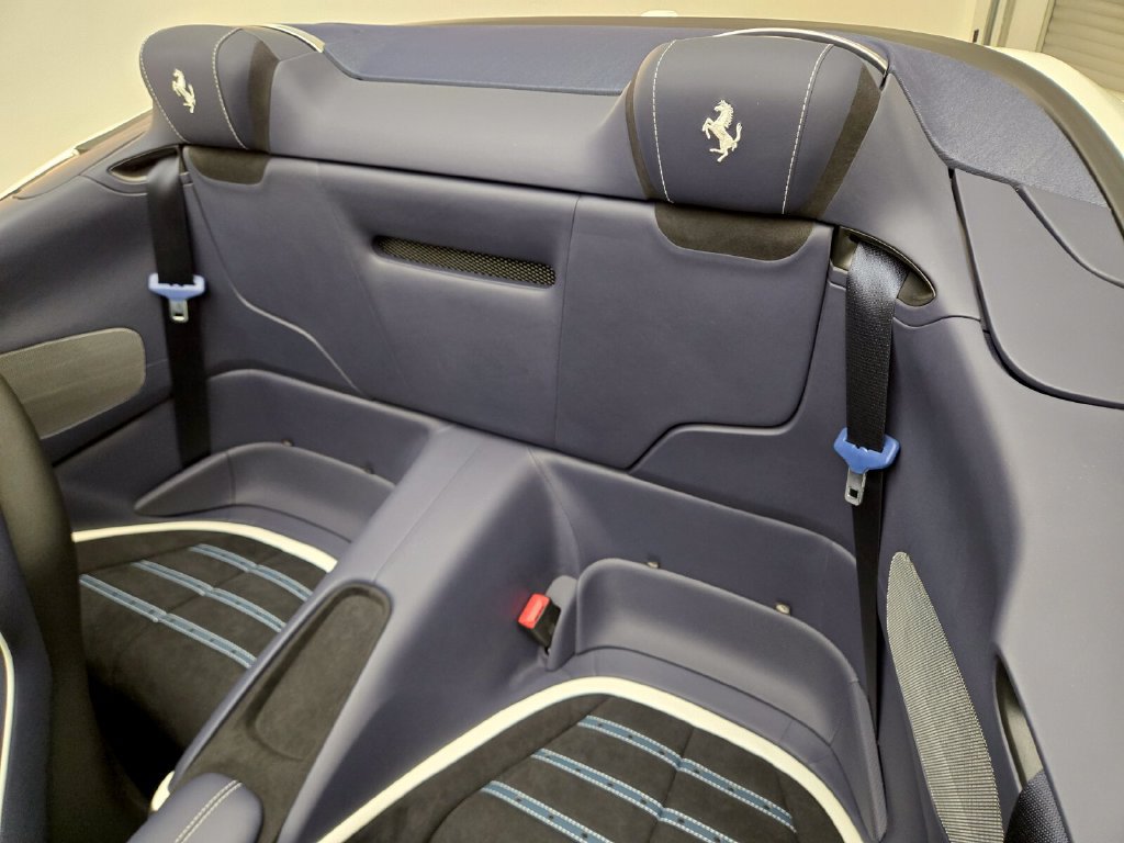 Used 2024 Ferrari Roma Spider RWD image 18