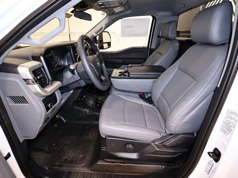 New 2026 Ford F550 4x4 Regular Cab Super Duty image 11