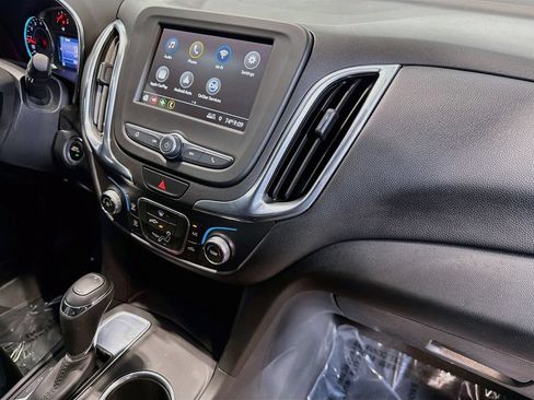 Used 2019 Chevrolet Equinox LT FWD image 23
