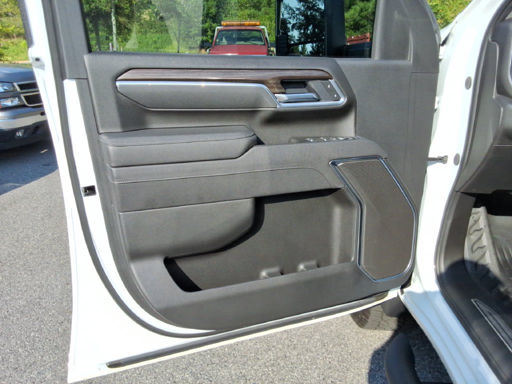 Certified 2025 Chevrolet Silverado 2500 LT AWD/4WD image 23