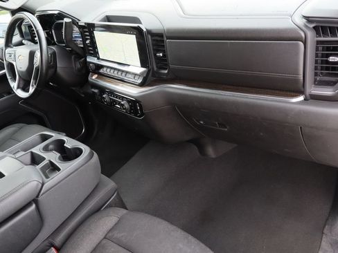 Used 2025 Chevrolet Silverado 1500 LT RWD image 27