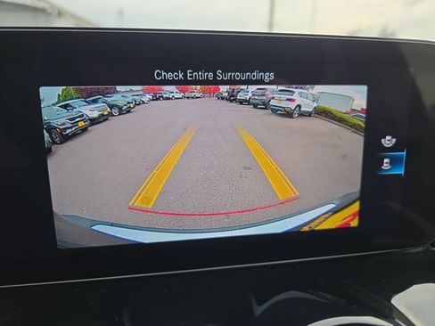 Used 2023 Mercedes-Benz GLB 250 4MATIC image 24