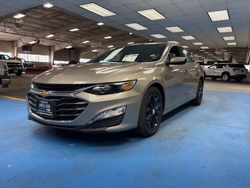 Certified 2025 Chevrolet Malibu LT image 10