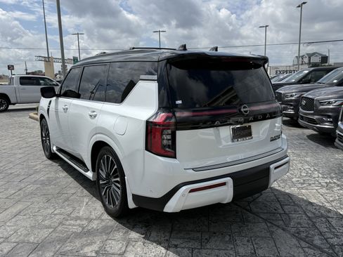 Used 2026 Nissan Armada Platinum Reserve AWD/4WD image 7