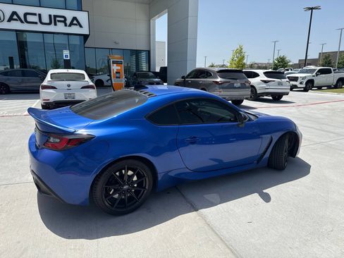 Used 2025 Subaru BRZ tS RWD image 2