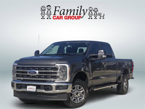 Used 2024 Ford F250 Lariat image 1
