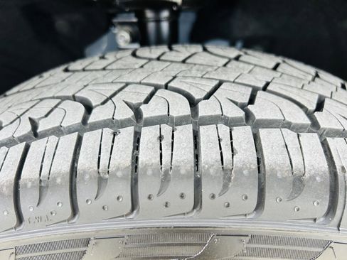 New 2026 Ford Maverick XLT w/ XLT Luxury Package image 39