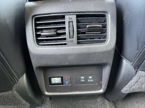 Certified 2023 Nissan Rogue SL w/ SL Premium Package FWD image 29