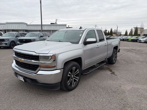 Used 2019 Chevrolet Silverado 1500 LT image 2
