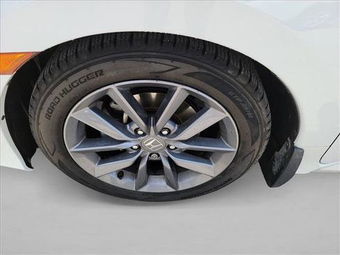 Used 2019 Honda Civic EX image 9