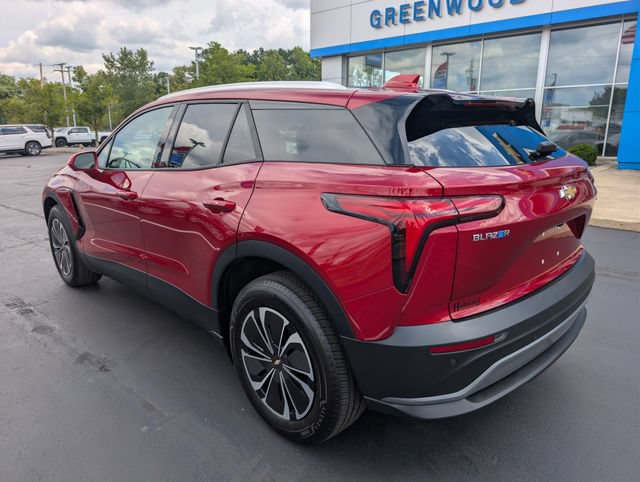 Used 2024 Chevrolet Blazer EV LT AWD/4WD image 3