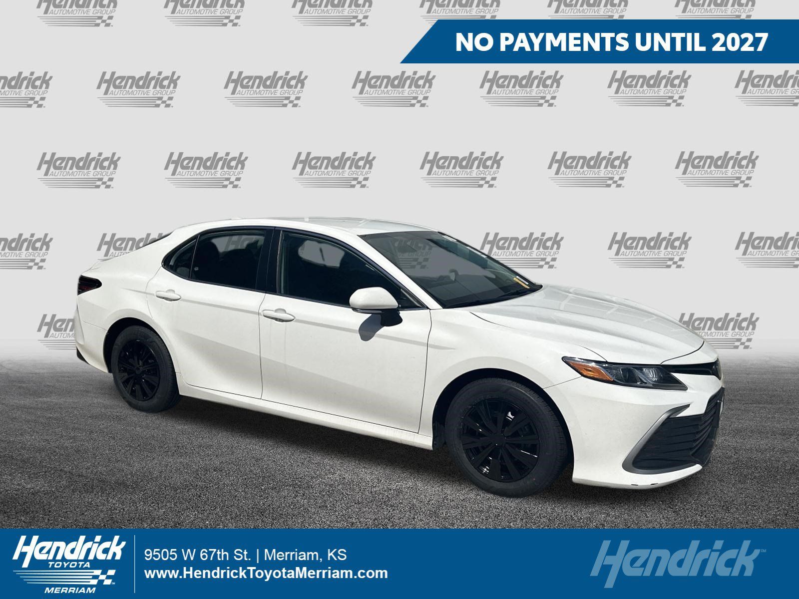 Used 2023 Toyota Camry LE FWD image 1