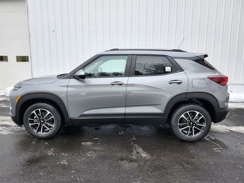 New 2026 Chevrolet TrailBlazer LT image 2