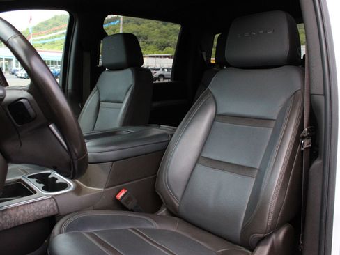 Used 2022 GMC Sierra 2500 Denali AWD/4WD image 16