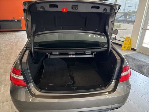 Used 2013 Mercedes-Benz E 350 4MATIC Sedan w/ Premium 1 Pkg image 32