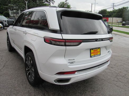 Used 2022 Jeep Grand Cherokee Overland AWD/4WD image 11