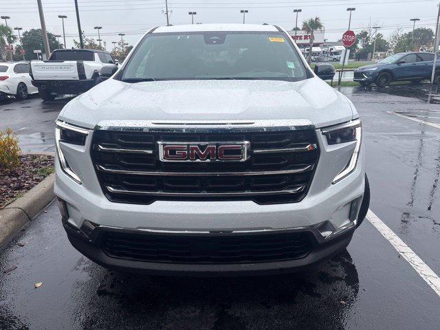 Used 2026 GMC Acadia Elevation w/ Elevation Premium Package FWD image 2