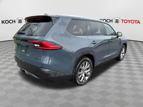 Used 2024 Toyota Grand Highlander Limited image 8